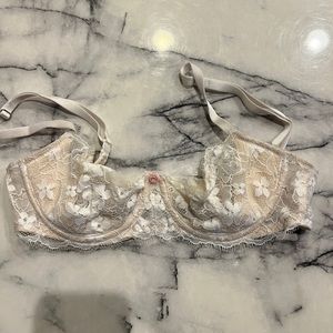 Lace bra